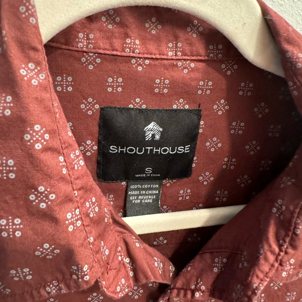 Small maroon button down - Picture 7 of 7